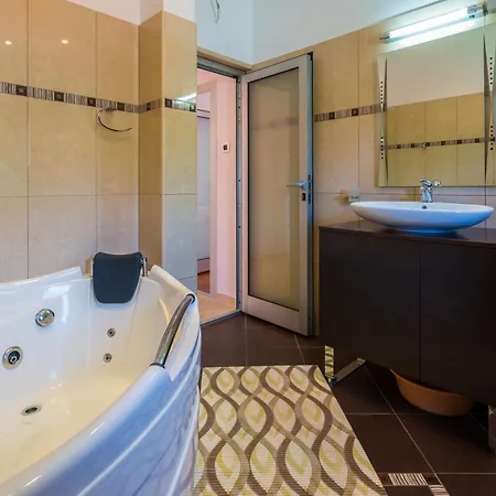 Apartment Vukic *