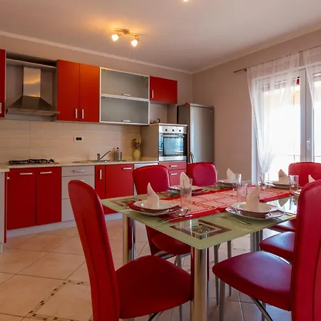 Apartment Vukic *