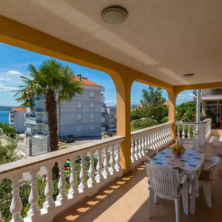 Apartment Vukic *