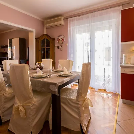 Vukic Apartment